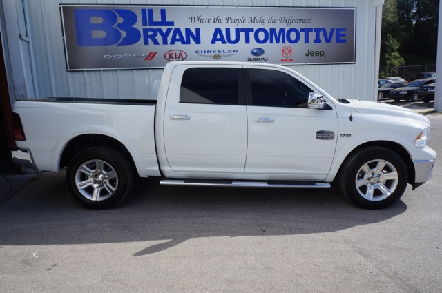 RAM Ram Pickup 2012 photo 4