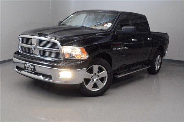 RAM Ram Pickup 2012 photo 2