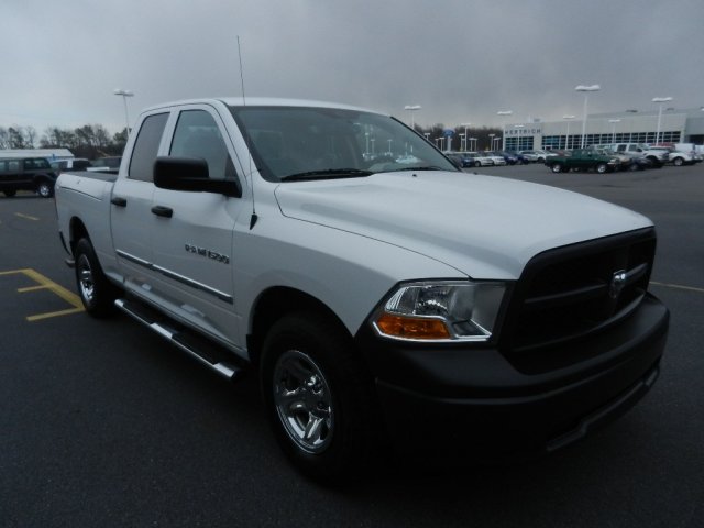 RAM Ram Pickup 2012 photo 1