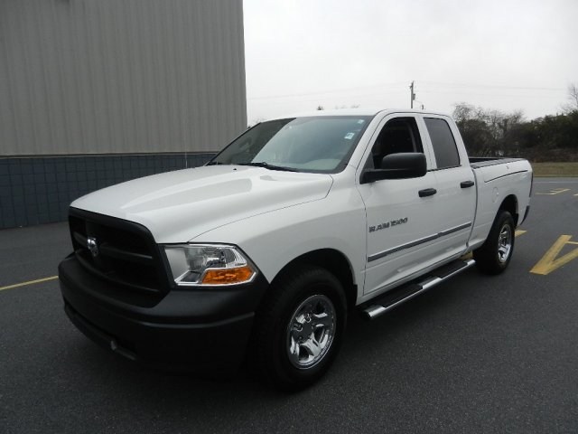 RAM Ram Pickup 2012 photo 2