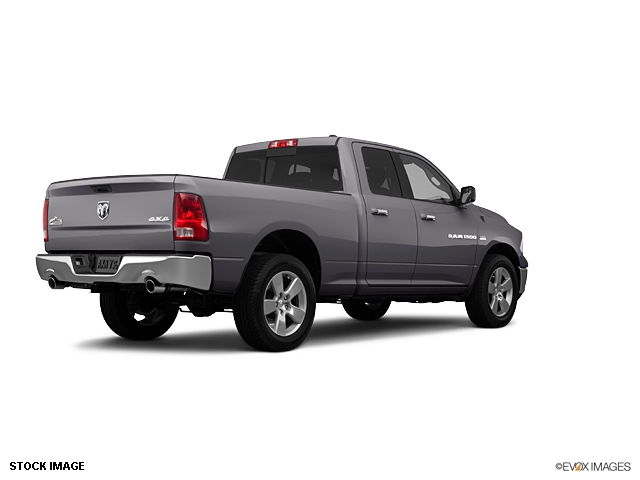 RAM Ram Pickup 2012 photo 2