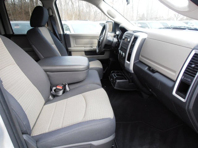 RAM Ram Pickup 2012 photo 1