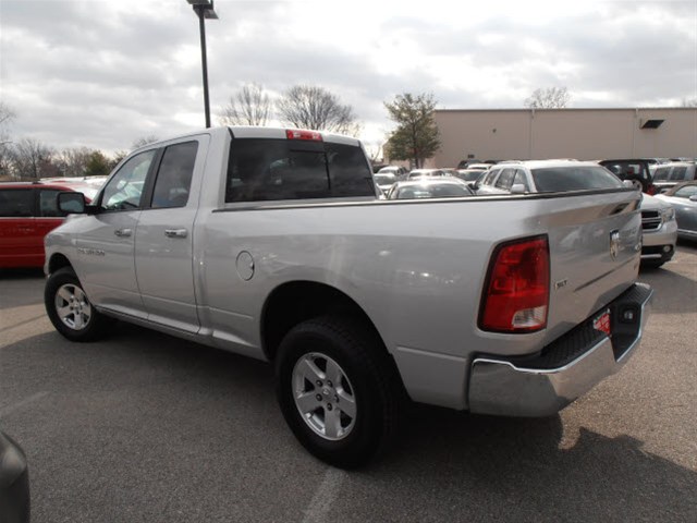 RAM Ram Pickup 2012 photo 4