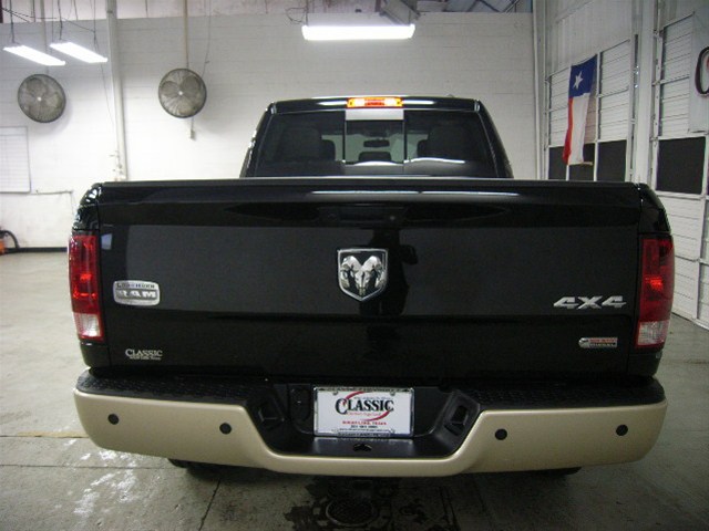 RAM Ram Pickup 2012 photo 1