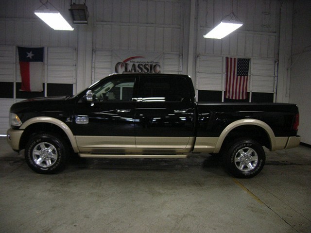 RAM Ram Pickup 2012 photo 4