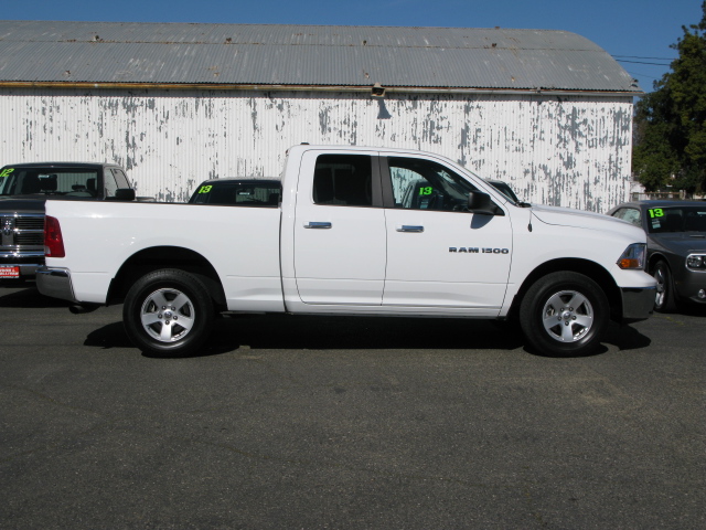 RAM Ram Pickup 2012 photo 1