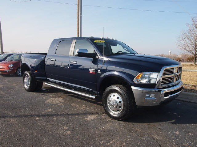 RAM Ram Pickup 2012 photo 2