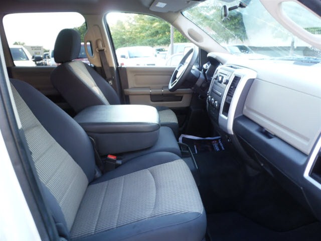 RAM Ram Pickup 2012 photo 4