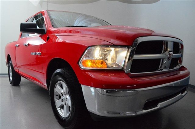 RAM Ram Pickup 2012 photo 2