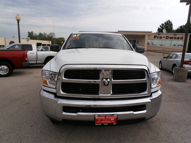 RAM Ram Pickup 2012 photo 2