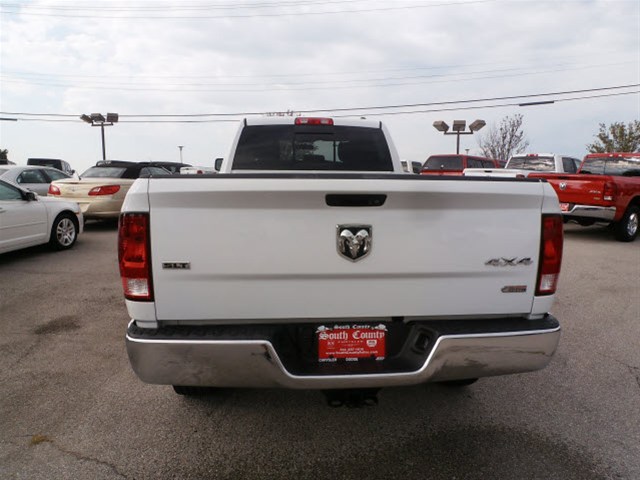 RAM Ram Pickup 2012 photo 3