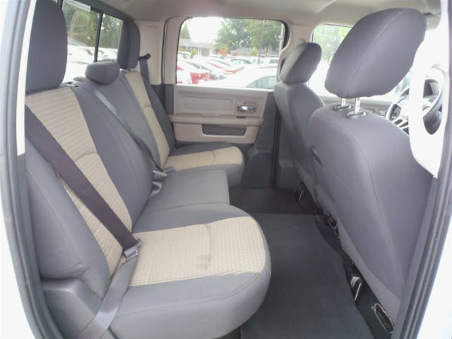 RAM Ram Pickup 2012 photo 4