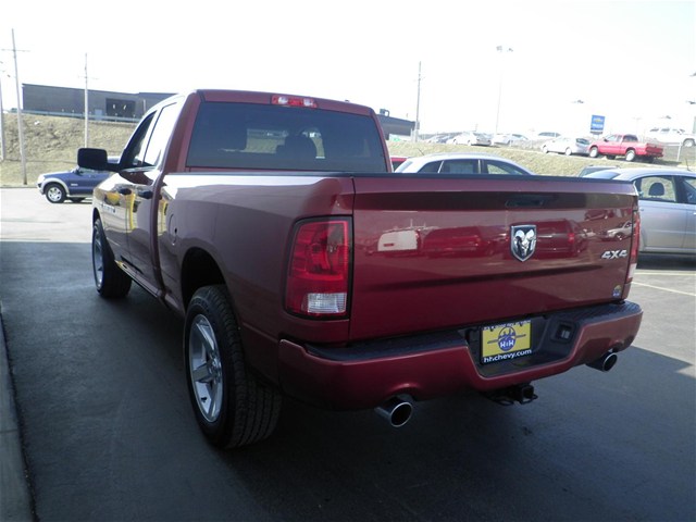 RAM Ram Pickup 2012 photo 5