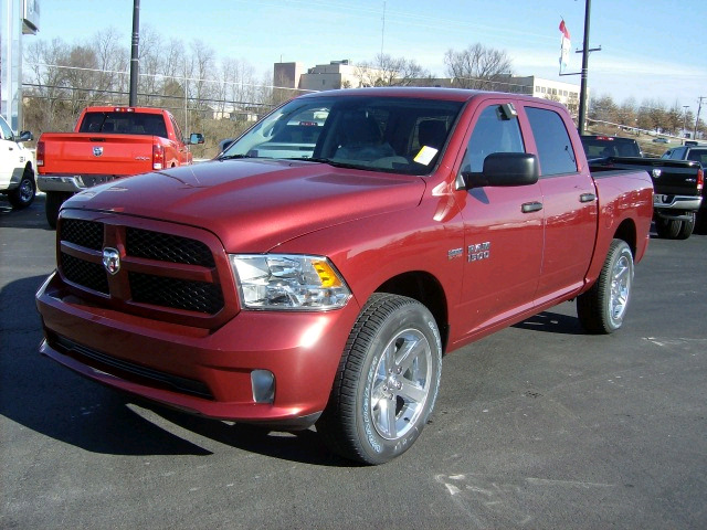 RAM 1500 2014 photo 4