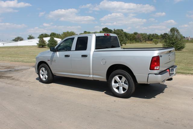 RAM 1500 DUMP LIFT Pickup Truck