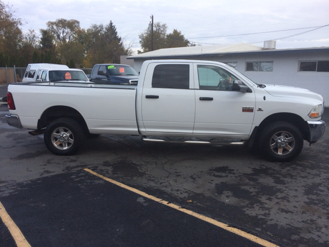 RAM 2500 XLT 4X4 V8 5.4L Pickup Truck