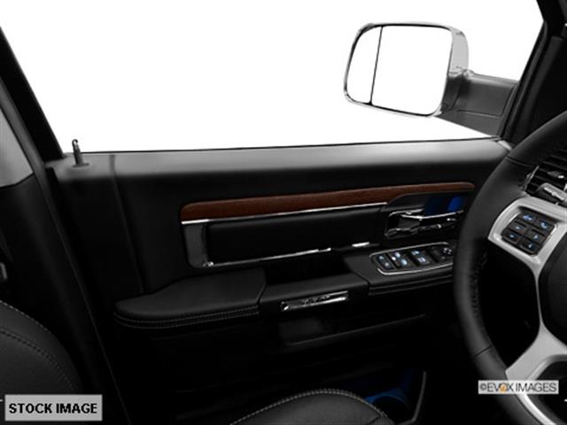 RAM 3500 SL2 Pickup Truck