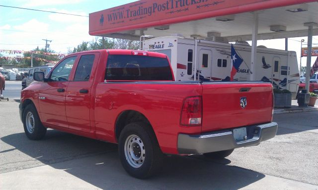 RAM Ram Pickup 4dr LX 4WD Auto Pickup Truck