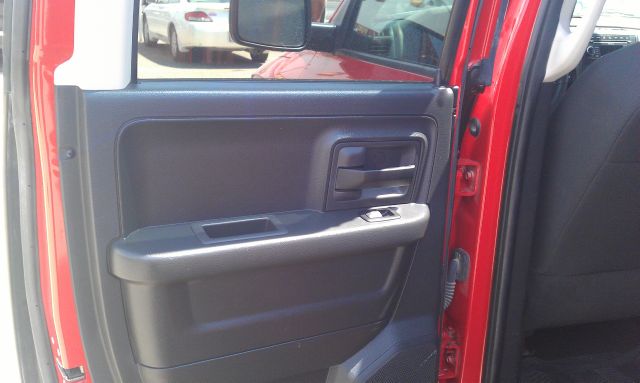 RAM Ram Pickup 2010 photo 11