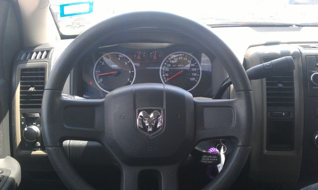 RAM Ram Pickup 2010 photo 13