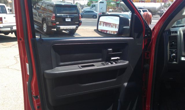 RAM Ram Pickup 2010 photo 14