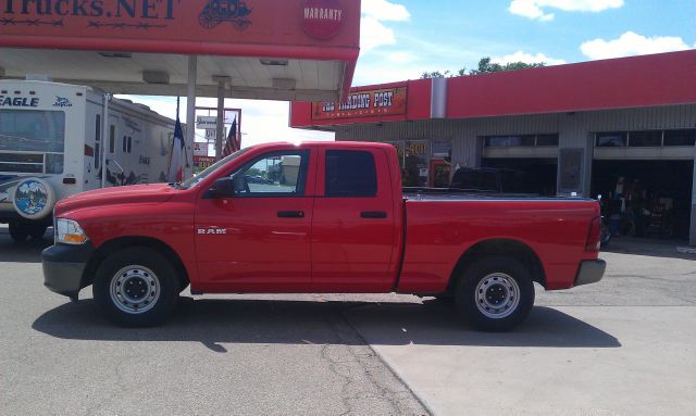 RAM Ram Pickup 2010 photo 16