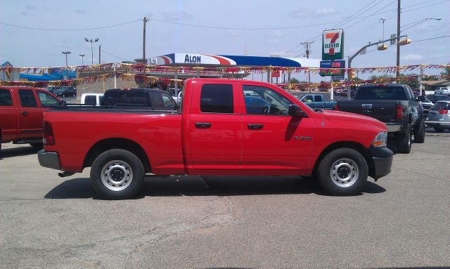 RAM Ram Pickup 2010 photo 17