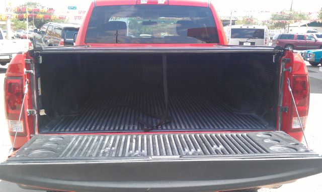 RAM Ram Pickup 2010 photo 25