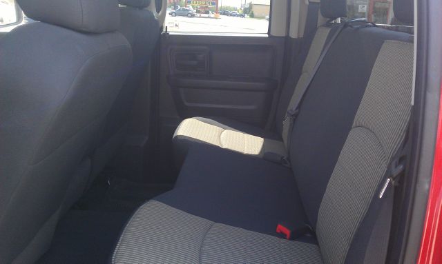 RAM Ram Pickup 2010 photo 9