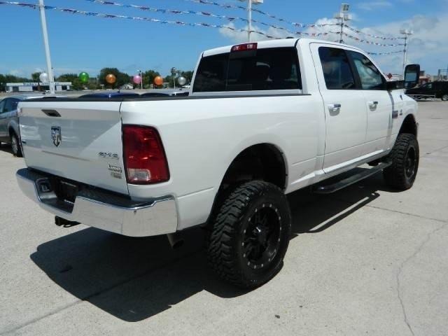RAM Ram Pickup 2012 photo 2