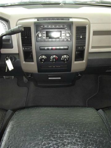 RAM Ram Pickup 2012 photo 15