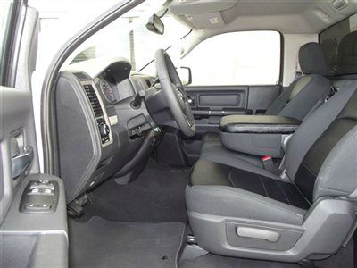 RAM Ram Pickup 2012 photo 9