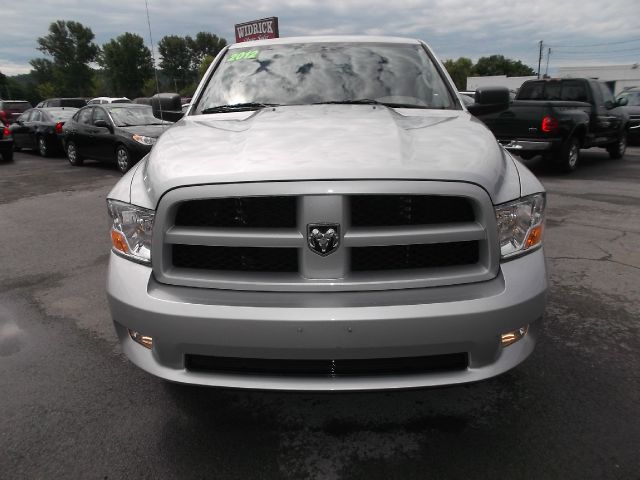 RAM Ram Pickup 4dr LX 4WD Auto Pickup Truck