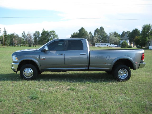 RAM Ram Pickup 2012 photo 2
