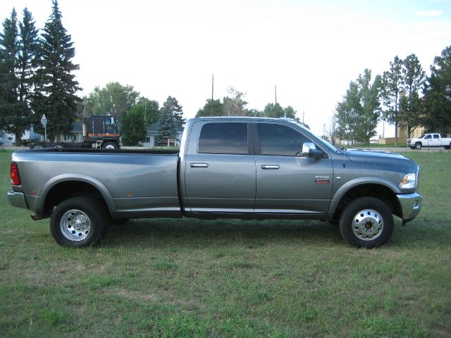 RAM Ram Pickup 2012 photo 3