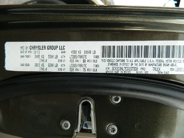 RAM Ram Pickup 2012 photo 18