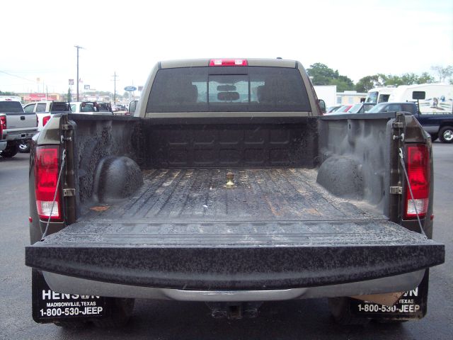 RAM Ram Pickup HD Ext Cab 141.5 Pickup Truck
