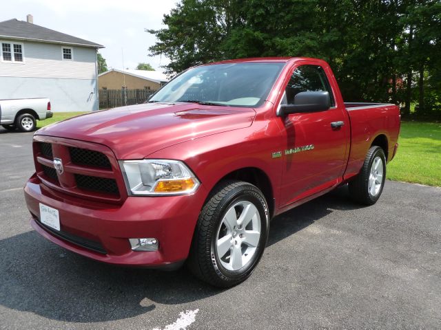 RAM Ram Pickup 2012 photo 1