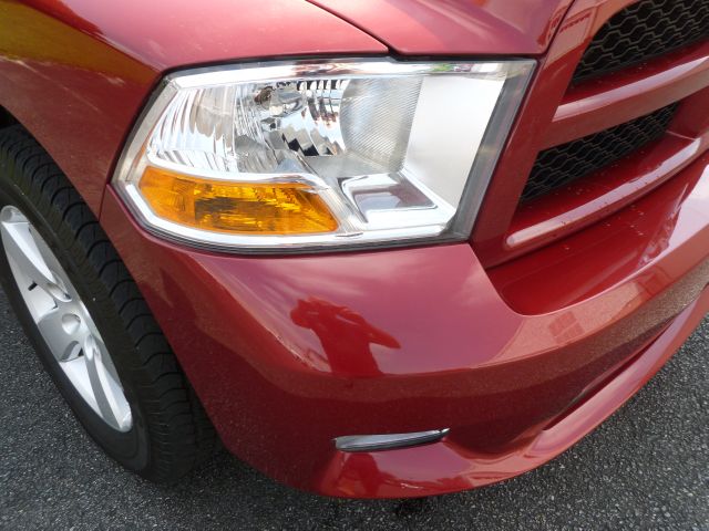 RAM Ram Pickup 2012 photo 3