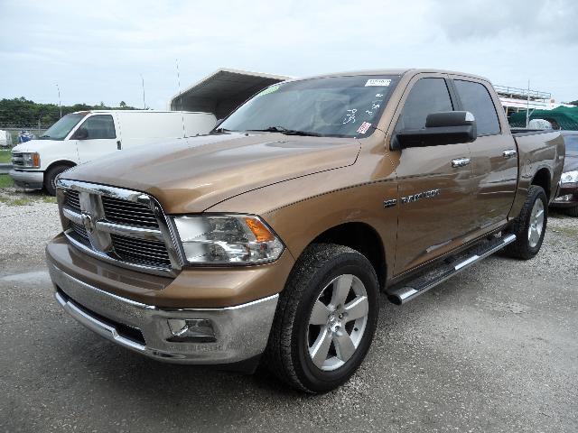 RAM Ram Pickup 2012 photo 2