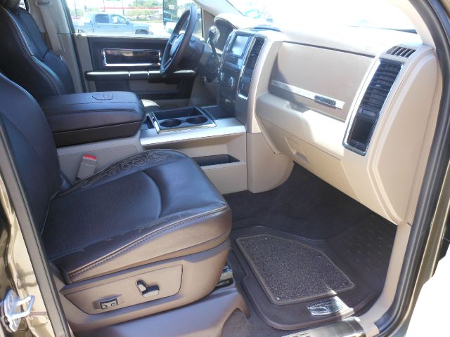 RAM Ram Pickup 2012 photo 0