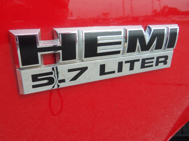 RAM Ram Pickup 2012 photo 12