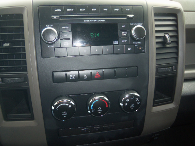 RAM Ram Pickup 2012 photo 17