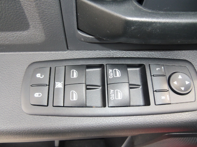 RAM Ram Pickup 2012 photo 7