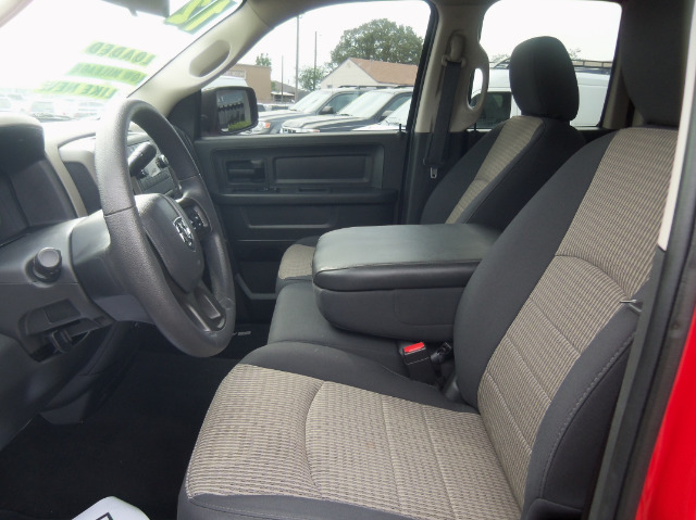 RAM Ram Pickup 2012 photo 8