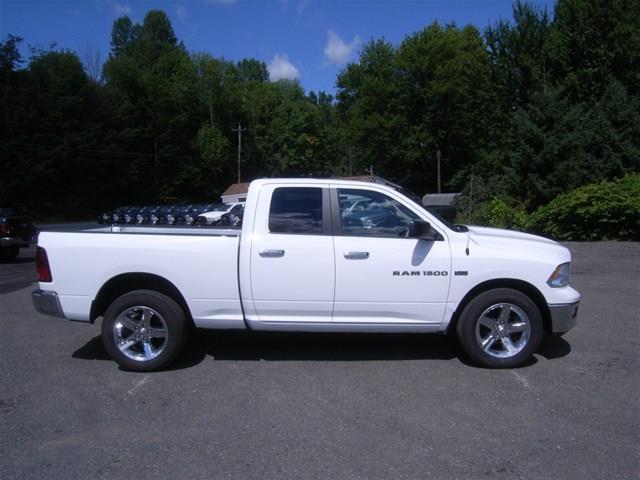 RAM Ram Pickup 2012 photo 1