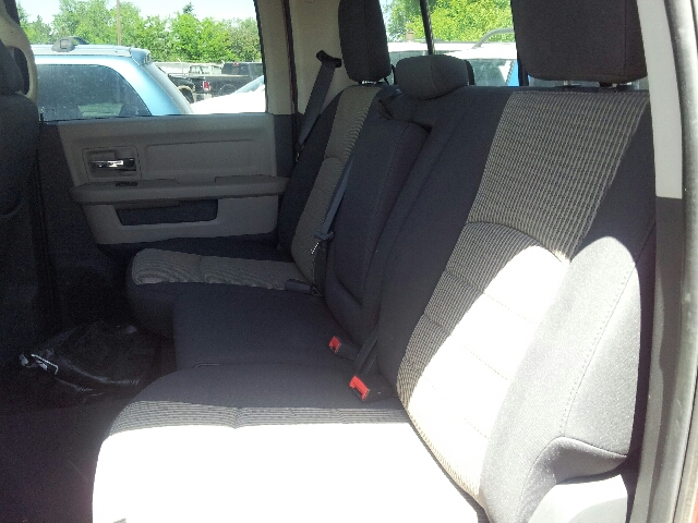 RAM Ram Pickup 2012 photo 1