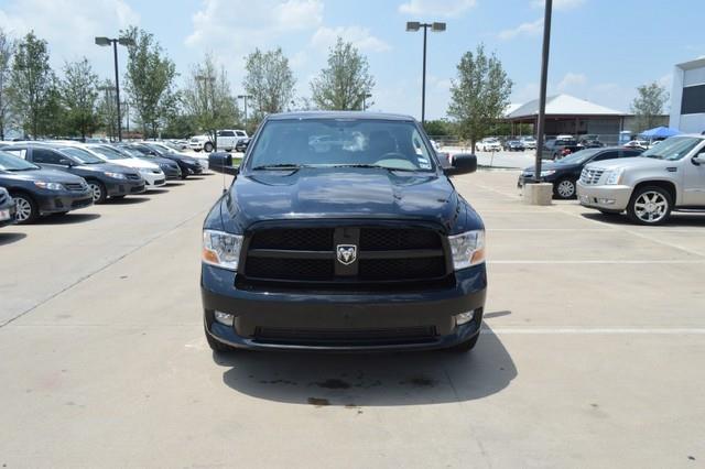 RAM Ram Pickup 2012 photo 3