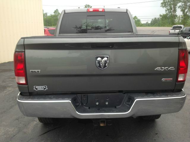 RAM Ram Pickup 2012 photo 2