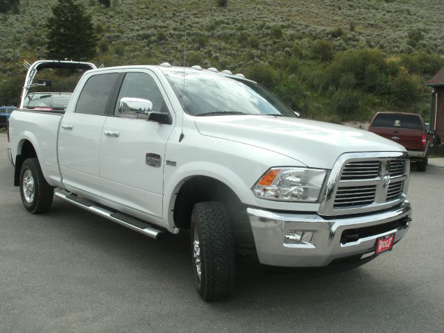 RAM Ram Pickup 2012 photo 2
